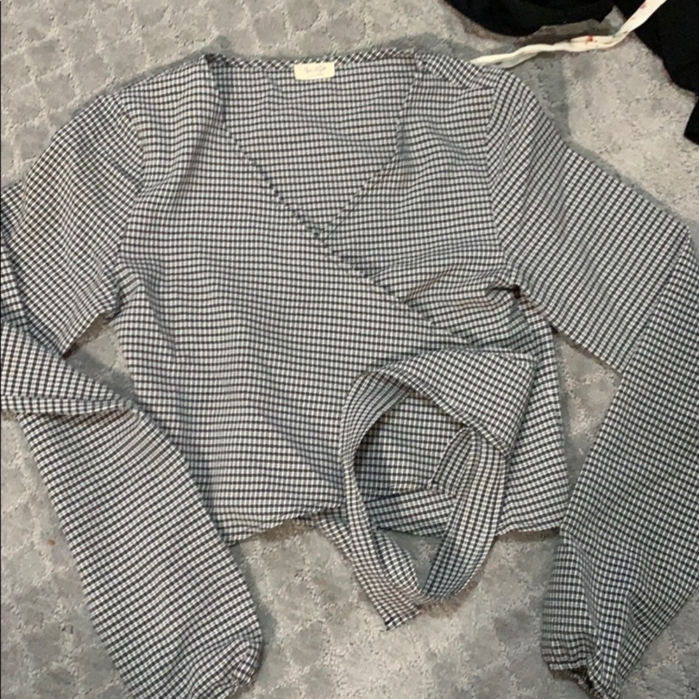 Checkered cross body tie top
